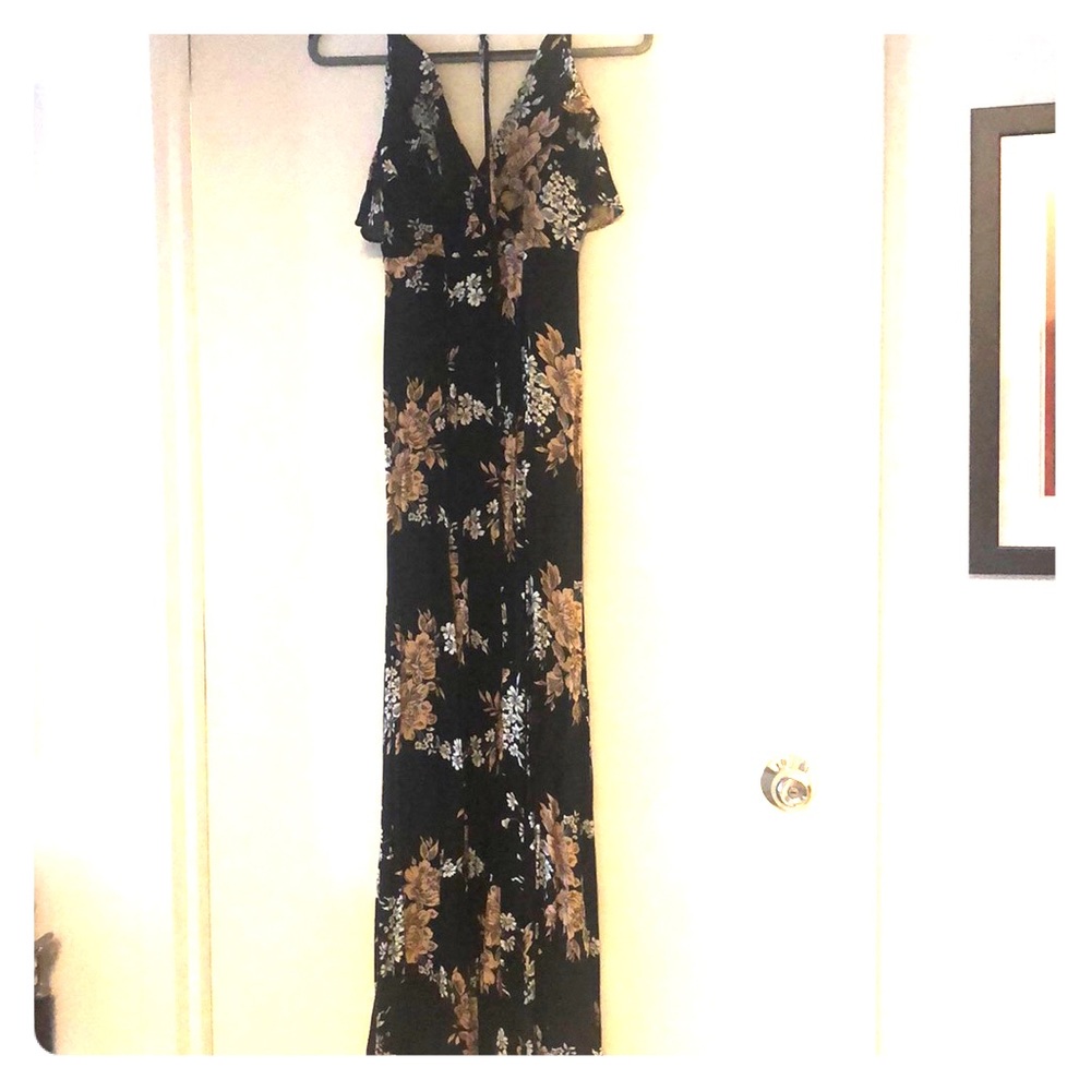 Privacy please dress - black with floral - great for fall weddings!